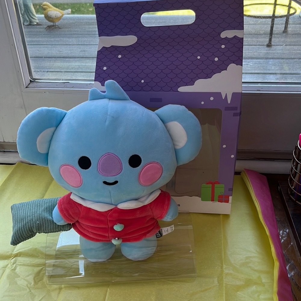 Final price💜Line Friends Christmas collection Koya.